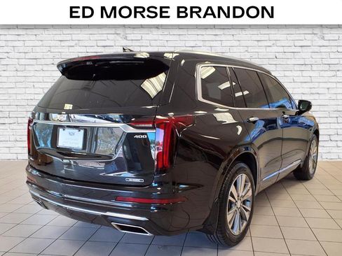 Certified 2022 Cadillac XT6 Premium Luxury w/ Technology Package image 5