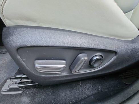 Used 2020 Toyota RAV4 XLE Premium AWD/4WD image 14
