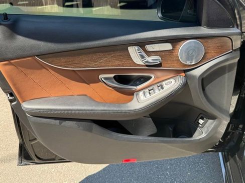 Used 2020 Mercedes-Benz C 300 4MATIC Sedan image 23