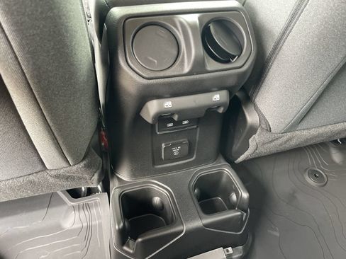 New 2025 Jeep Gladiator Sport AWD/4WD image 24