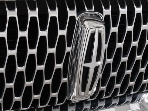 Used 2022 Lincoln Corsair AWD w/ Premium Package image 21