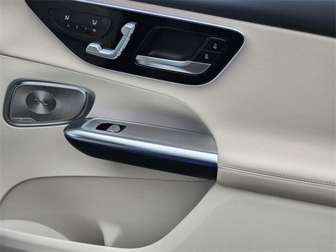 New 2026 Mercedes-Benz GLC 300 4MATIC image 17