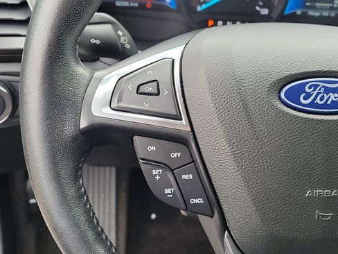 Used 2018 Ford Fusion Titanium image 22