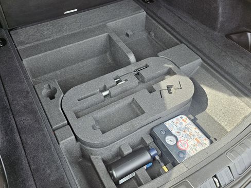 Used 2019 Alfa Romeo Stelvio Ti Sport w/ Quick Order Package 22S Sport image 21