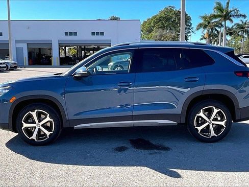 New 2026 Volkswagen Tiguan SE image 8