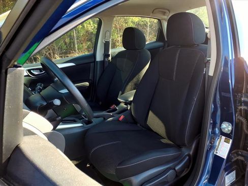 Used 2017 Nissan Sentra S image 9