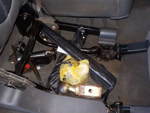 Used 2005 GMC Sierra 3500 SLE w/ Heavy-Duty Power Package image 39