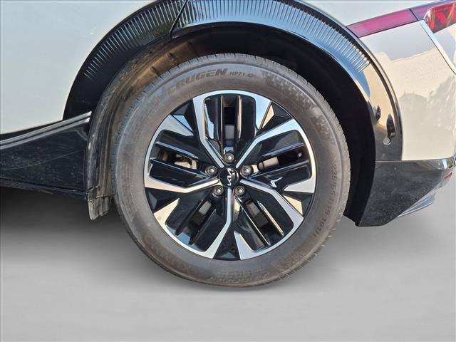 Used 2022 Kia EV6 Wind w/ Wind Technology Package AWD/4WD image 13
