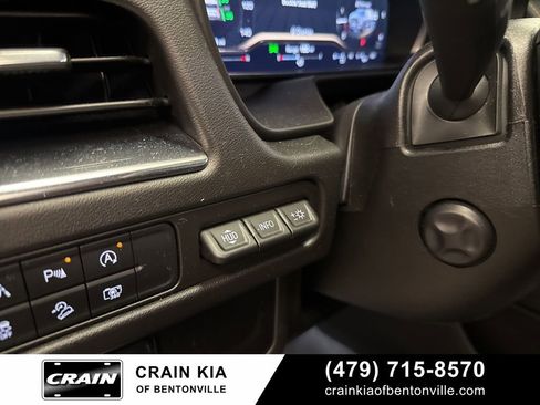 Used 2024 GMC Yukon AT4 w/ Technology Package image 24