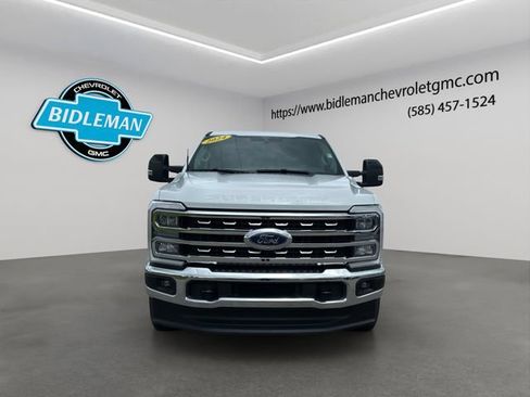 Used 2024 Ford F250 Lariat AWD/4WD image 2