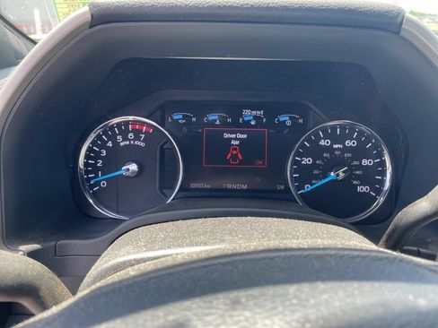 Used 2022 Ford F250 Lariat w/ Black Appearance Package AWD/4WD image 14