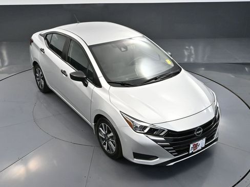 Used 2024 Nissan Versa S w/ S Plus Package image 55