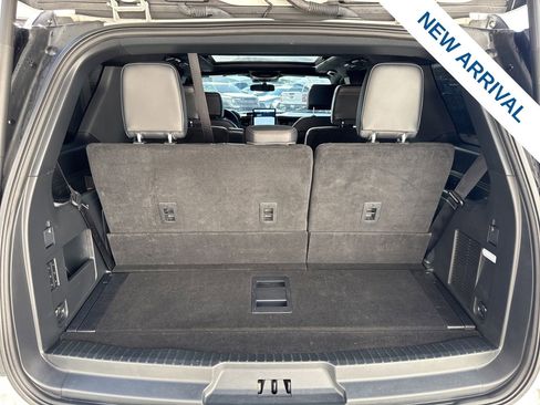 Used 2023 Ford Expedition Platinum AWD/4WD image 14