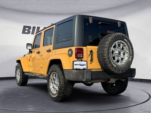 Used 2014 Jeep Wrangler Unlimited Sahara image 3
