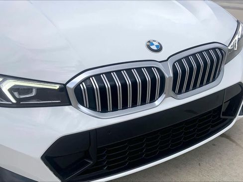 Used 2023 BMW 330i Sedan w/ M Sport Package image 29