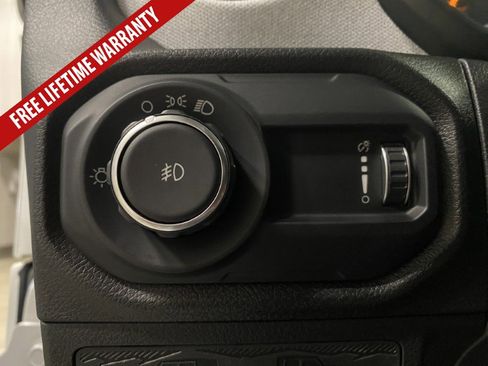 Used 2024 Jeep Wrangler Unlimited Sport AWD/4WD image 30
