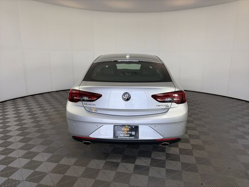 Used 2018 Buick Regal Essence w/ Driver Confidence Package #1 AWD/4WD image 5