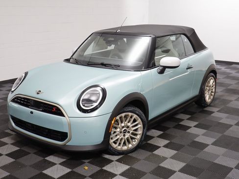 New 2026 MINI Cooper S image 2