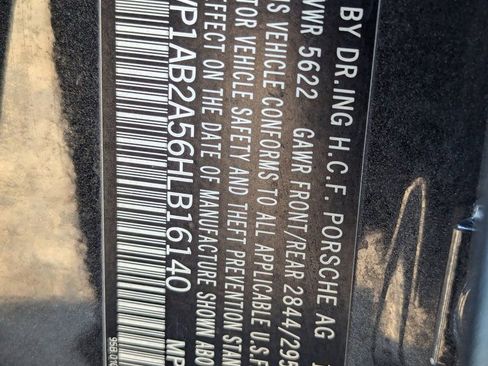 Used 2017 Porsche Macan S image 26