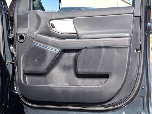 Certified 2025 Ford Expedition Active image 40