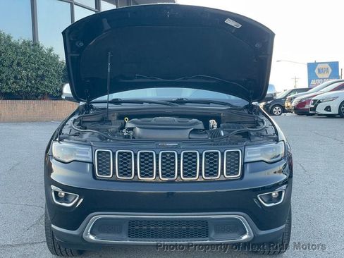 Used 2017 Jeep Grand Cherokee Limited w/ Luxury Group II image 22