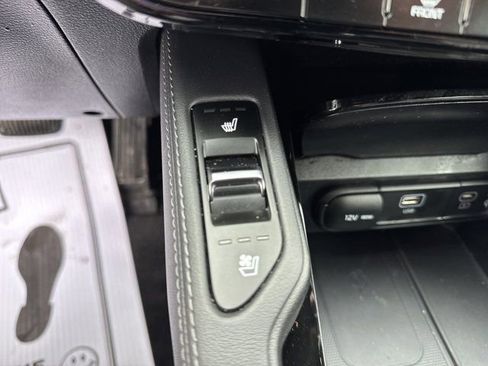 Used 2023 Kia Telluride EX X-Line image 21