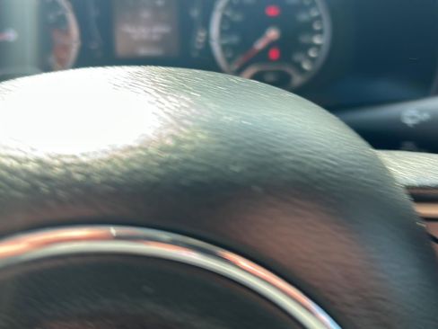 Used 2015 Jeep Renegade Latitude w/ Popular Equipment Group image 24