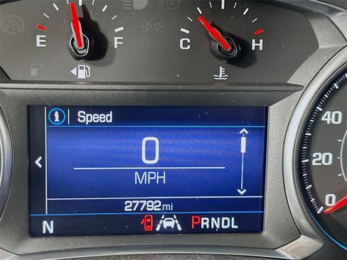 Used 2021 Chevrolet Equinox LT image 12