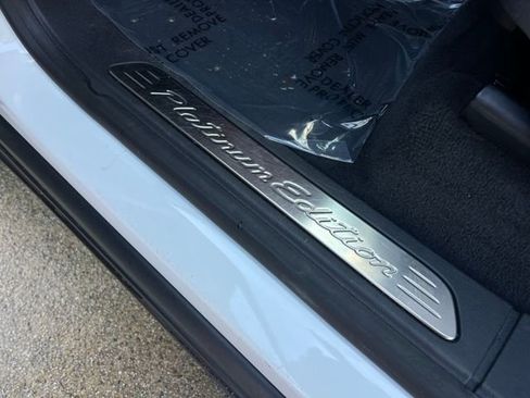 Used 2018 Porsche Cayenne Platinum Edition image 13