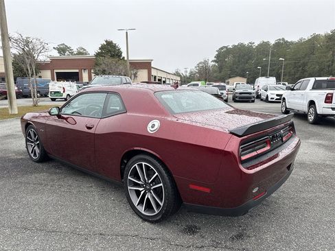 Used 2023 Dodge Challenger R/T w/ Plus Package image 4