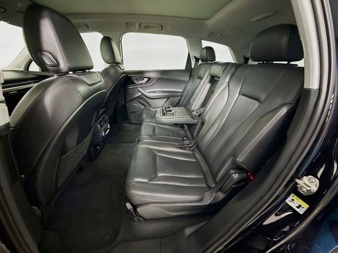 Used 2019 Audi Q7 3.0T Prestige image 26