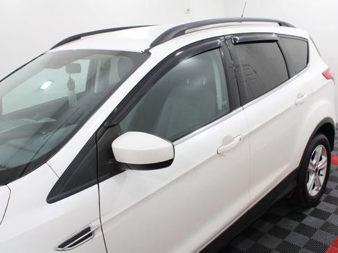 Used 2016 Ford Escape SE w/ Equipment Group 201A AWD/4WD image 8