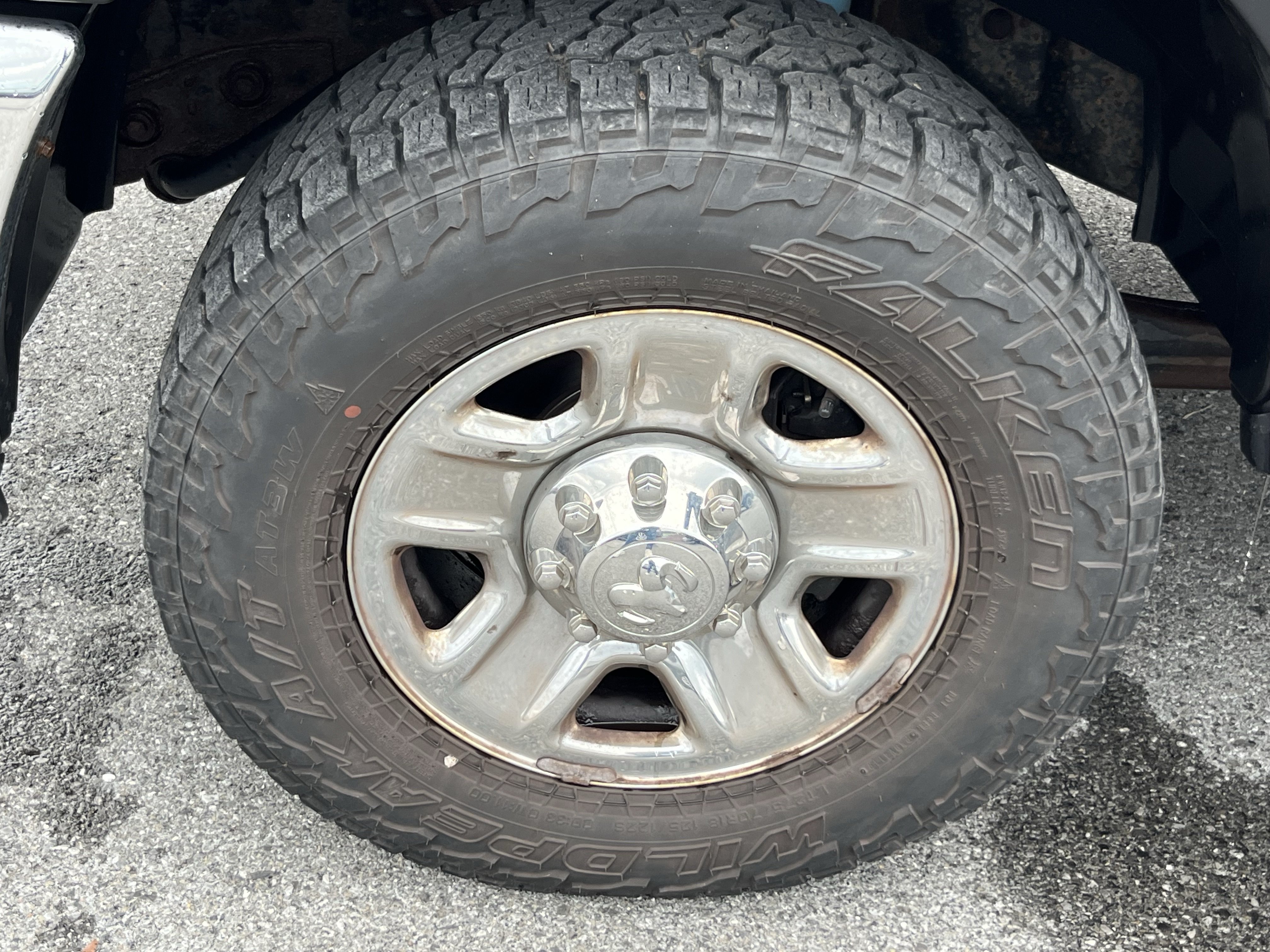Used 2017 RAM 2500 Tradesman w/ Chrome Appearance Group AWD/4WD image 11