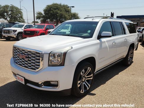 Used 2019 GMC Yukon XL Denali w/ Denali Ultimate Package AWD/4WD image 1