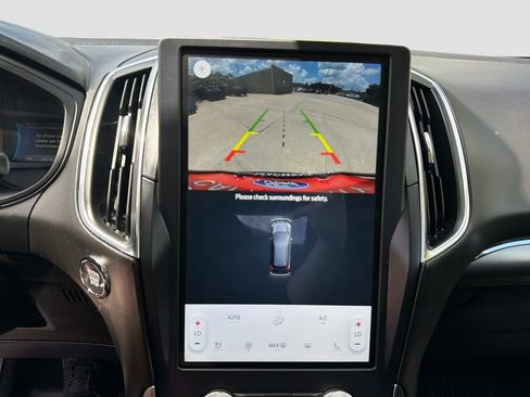 Used 2022 Ford Edge Titanium AWD/4WD image 25