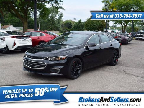Used 2018 Chevrolet Malibu LT w/ Leather Package FWD image 1