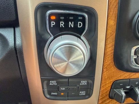 Used 2015 RAM 1500 Laramie Longhorn w/ Convenience Group AWD/4WD image 19