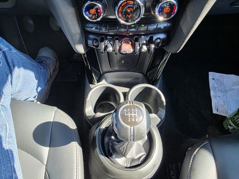 Used 2022 MINI Cooper Convertible FWD image 8