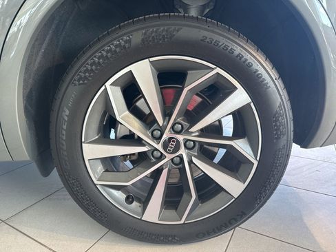 Used 2024 Audi Q5 2.0T Premium Plus image 12