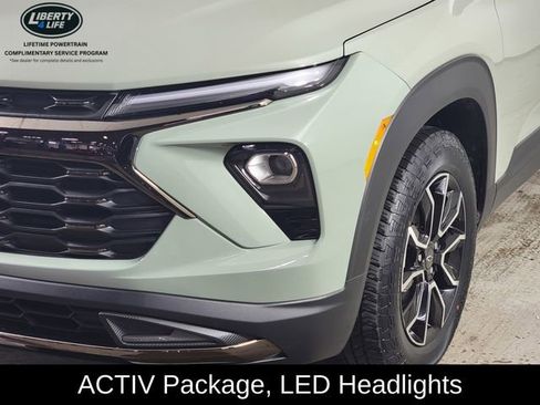 Used 2025 Chevrolet TrailBlazer ACTIV w/ Convenience Package FWD image 9