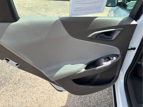 Used 2020 Chevrolet Malibu LS w/ Driver Confidence Package II image 31