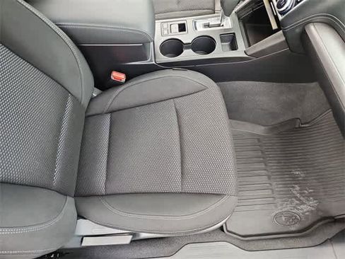 Used 2019 Subaru Outback 2.5i Premium image 19