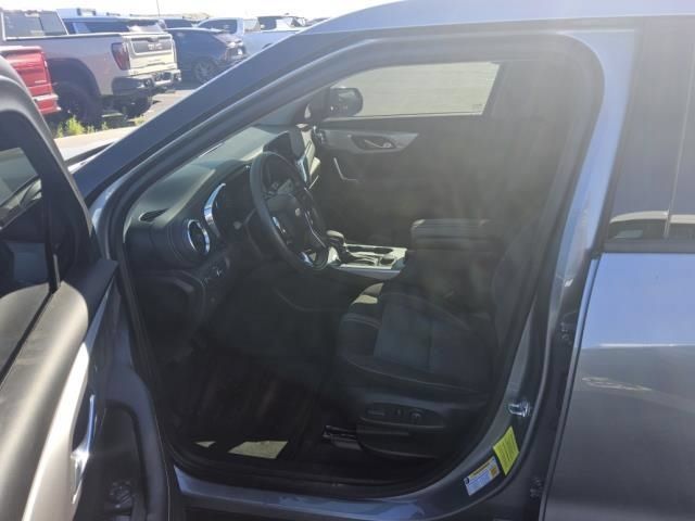 Used 2024 Chevrolet Blazer LT w/ Convenience Package FWD image 5