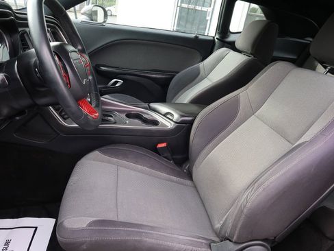 Used 2015 Dodge Challenger R/T w/ Quick Order Package 28B R/T RWD image 6