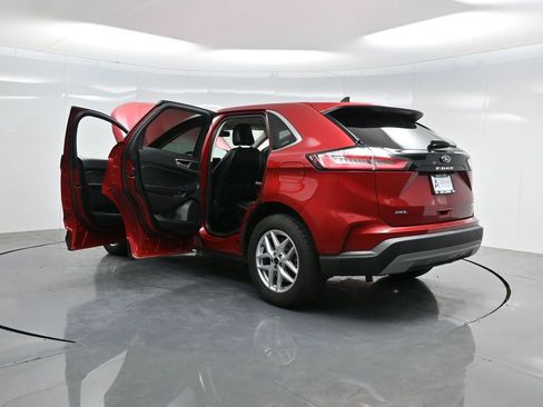 Used 2023 Ford Edge SEL image 40