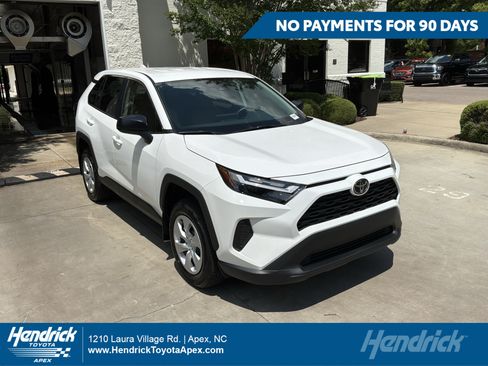 Used 2025 Toyota RAV4 LE AWD/4WD image 1