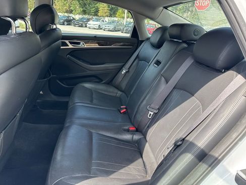 Used 2016 Hyundai Genesis 3.8 w/ Option Group 02 image 16