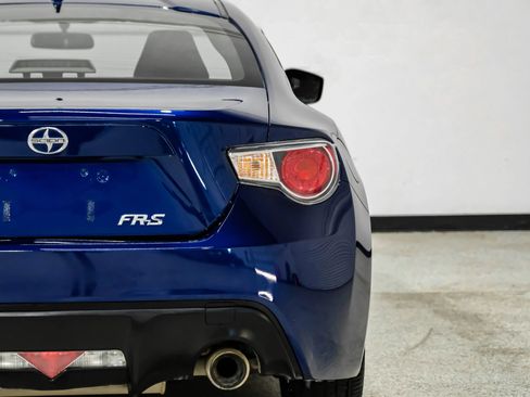 Used 2015 Scion FR-S RWD image 34