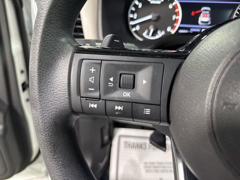 Used 2023 Nissan Rogue SV FWD image 21