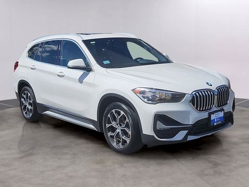 Used 2020 BMW X1 xDrive28i w/ Convenience Package AWD/4WD image 3